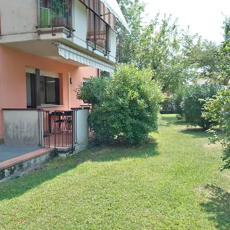 Angelica - Piano Terra Con Terrazza, Piscina E Garage Appartement *