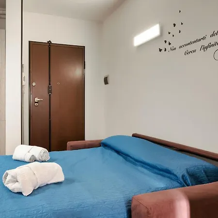 Angelica - Piano Terra Con Terrazza, Piscina E Garage Appartement